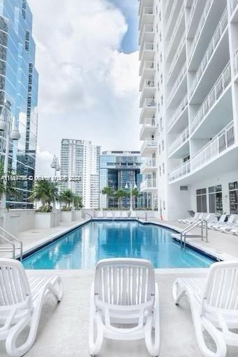 THE CLUB AT BRICKELL BAY - Residential Lease