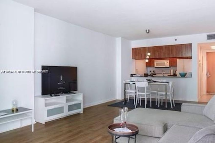 Short term rentals available. Fully furnished 1/1 unit with bay views available immediately in the heart of Brickell . Rent includes water, basic cable, internet, one assigned parking space on a low floor & all furnishings. Unit has a large balcony overlooking Biscayne Bay. Building features a new gym, two lap pools, security and fast condo approval.