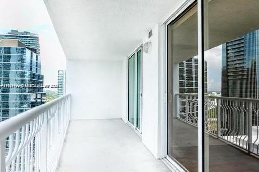 THE CLUB AT BRICKELL BAY - Residential Lease