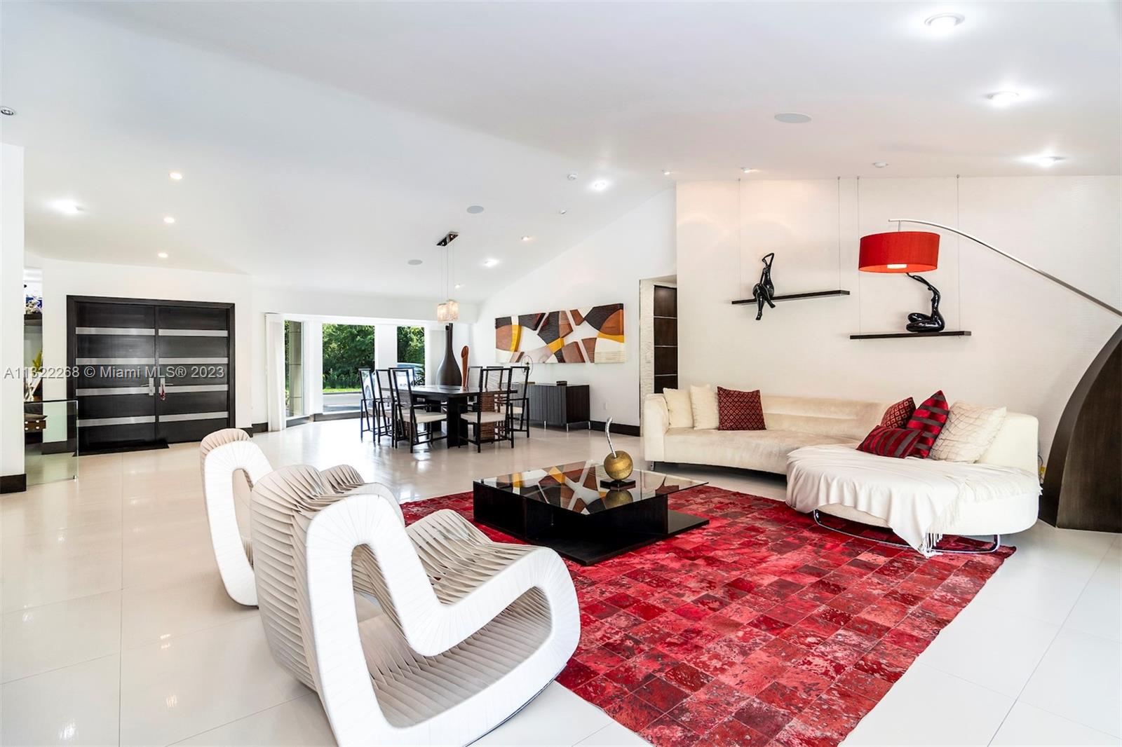 DORAL ESTATES - Residential