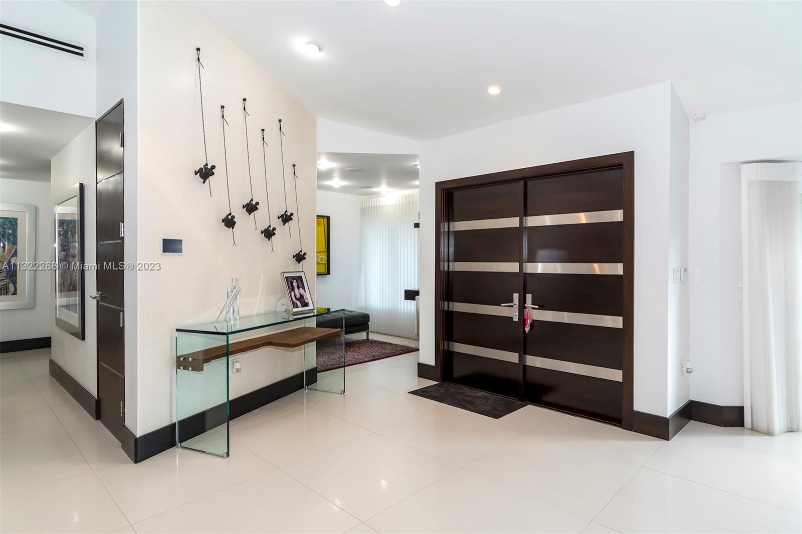 DORAL ESTATES - Residential