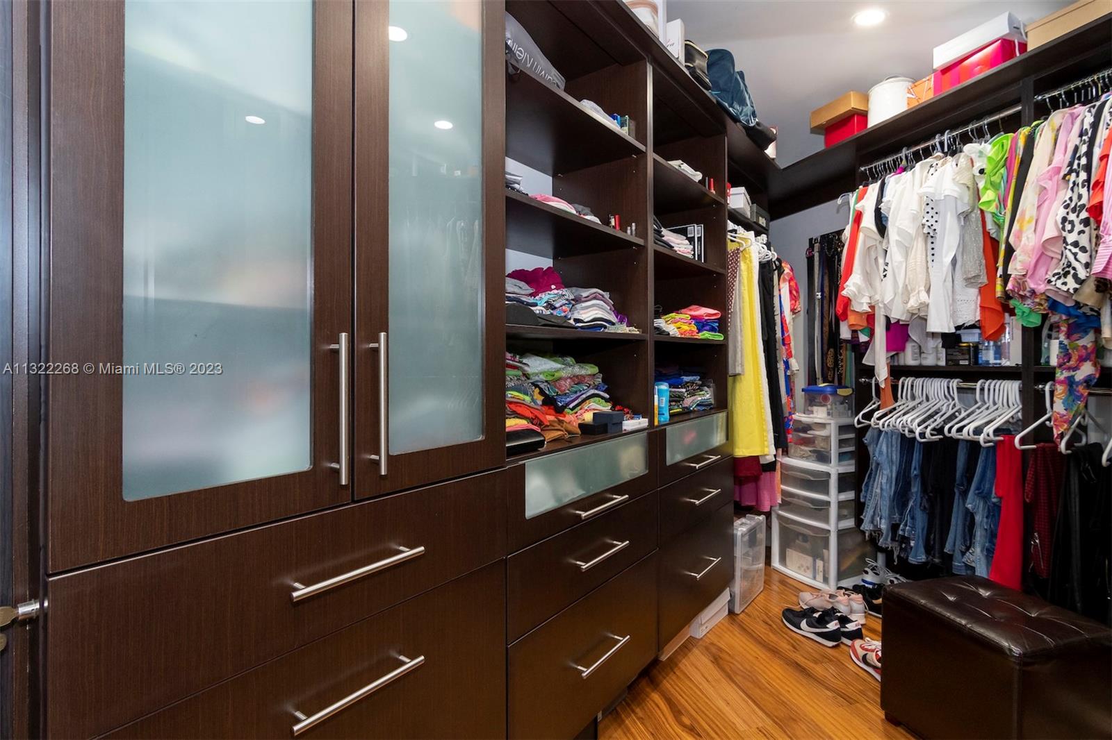 DORAL ESTATES - Residential