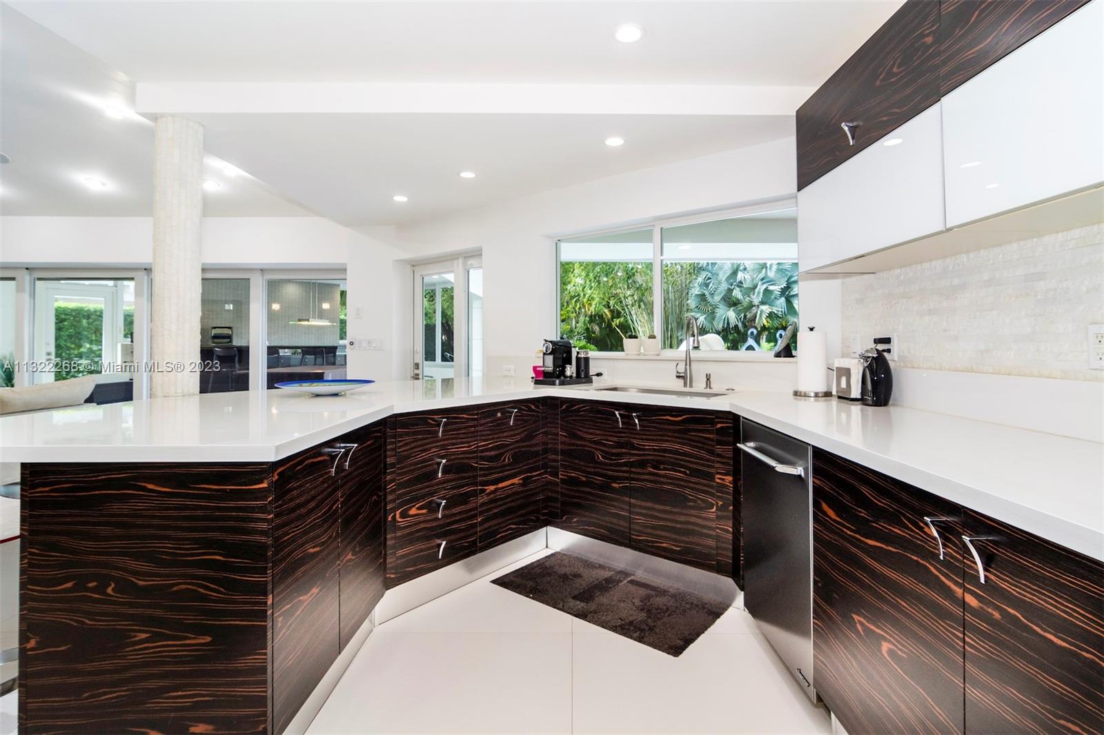 DORAL ESTATES - Residential