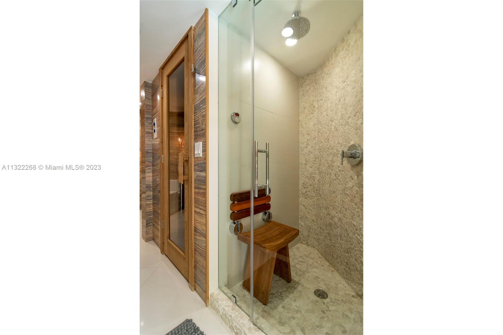 DORAL ESTATES - Residential