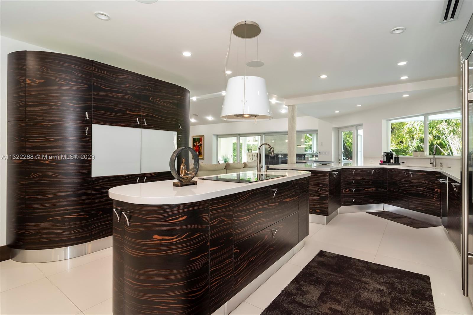 DORAL ESTATES - Residential