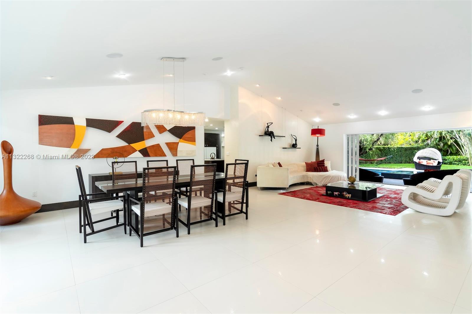 DORAL ESTATES - Residential