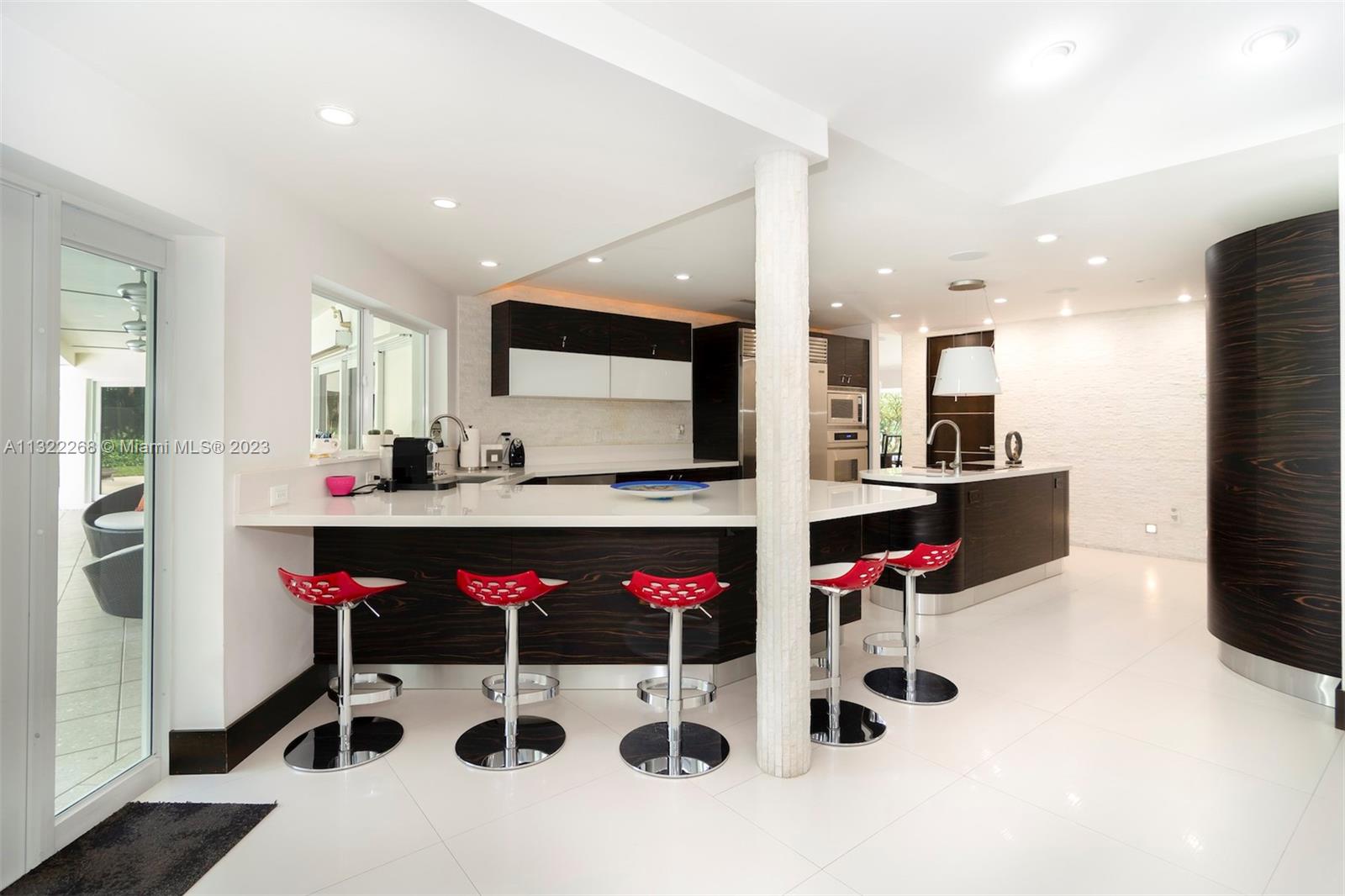 DORAL ESTATES - Residential