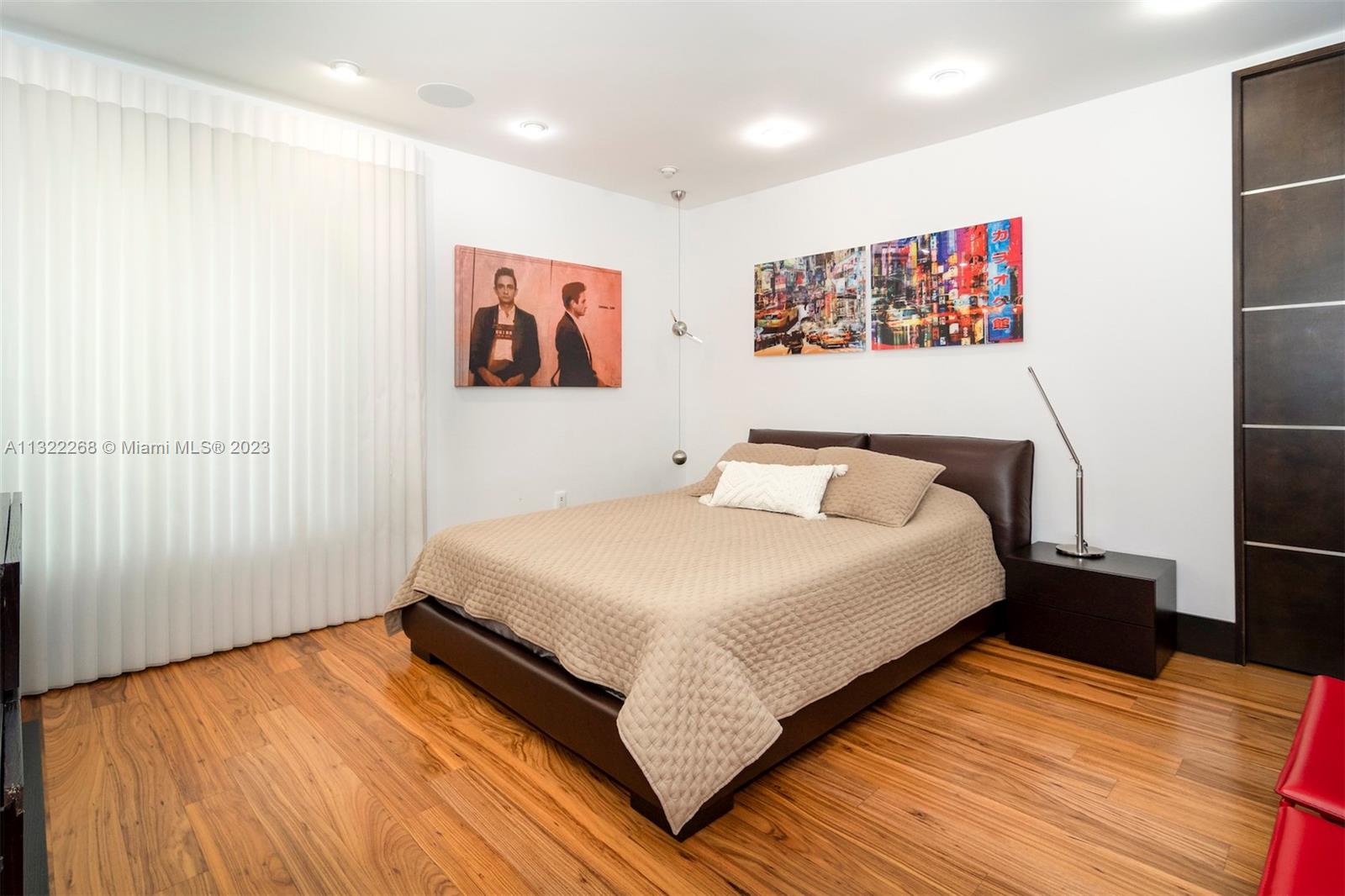 DORAL ESTATES - Residential