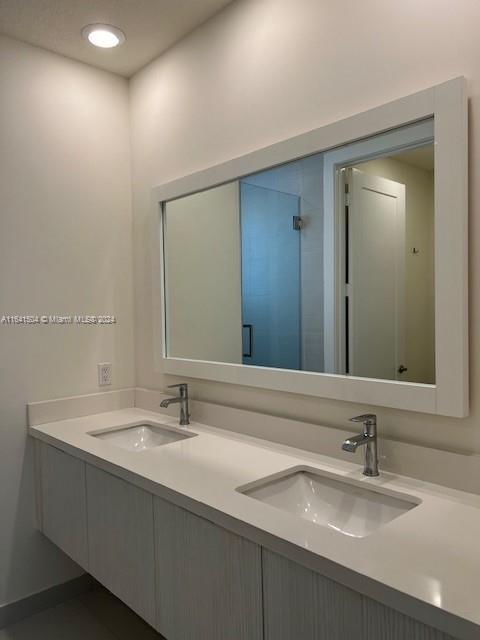 LANDMARK AT DORAL CONDO N - Residential