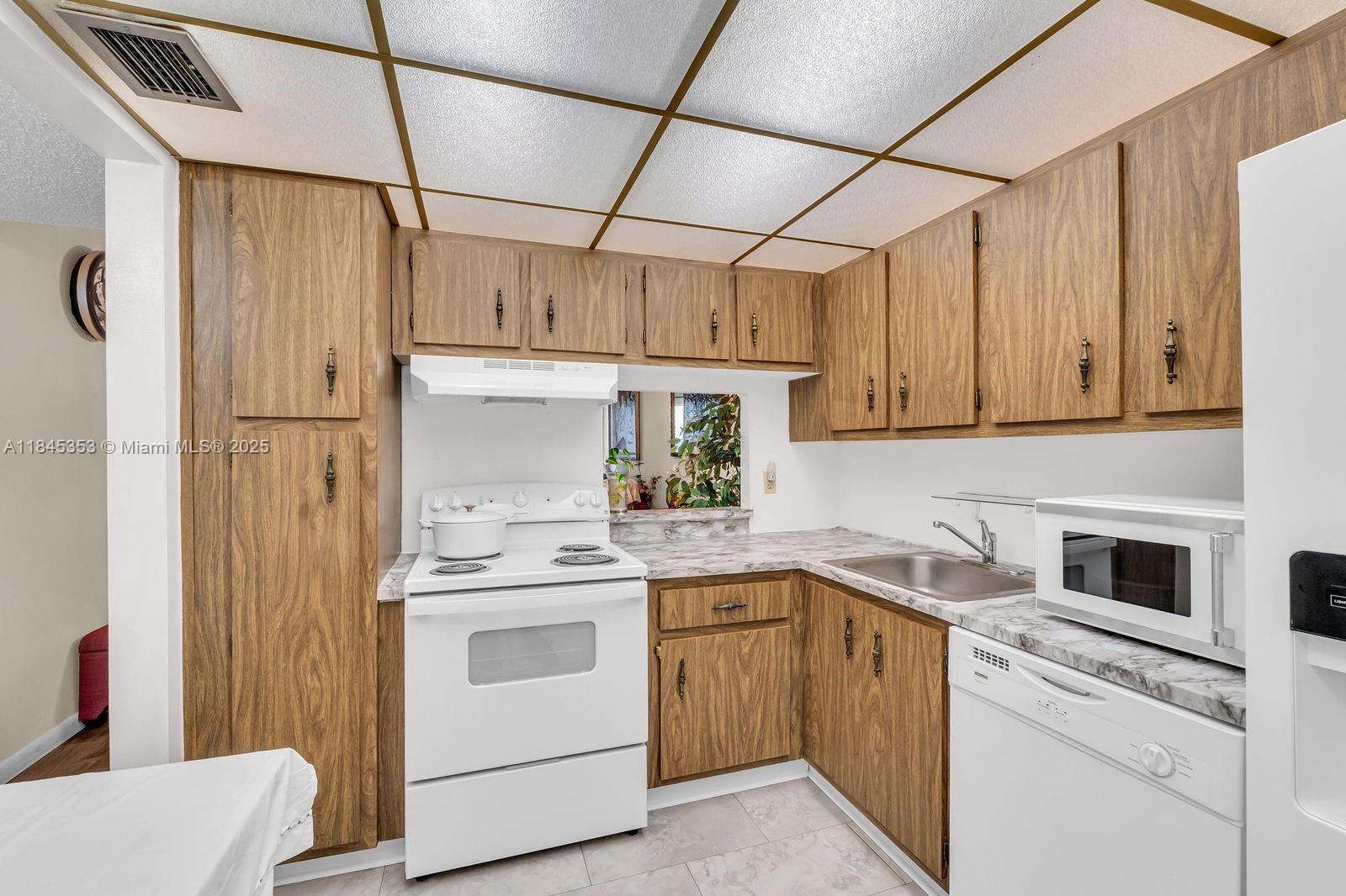 HOLIDAY SPRINGS VILLAGE 2 - Residential