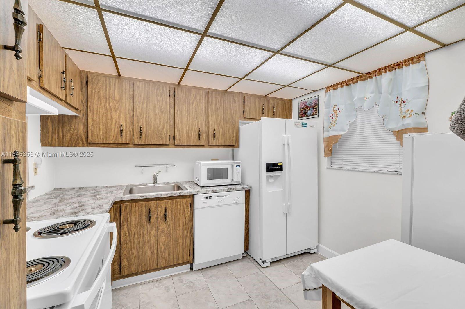 HOLIDAY SPRINGS VILLAGE 2 - Residential