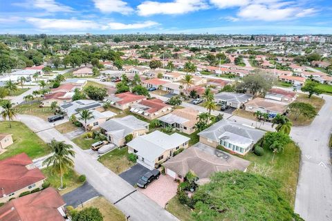 A home in Deerfield Beach