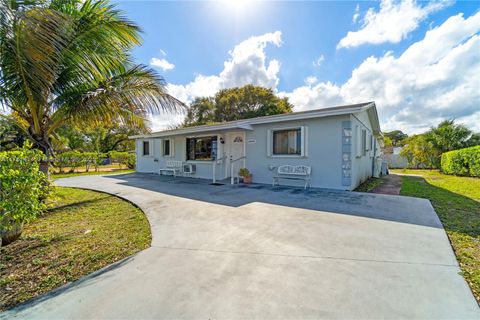 20630 NW 37th Ct Miami Gardens FL 33055