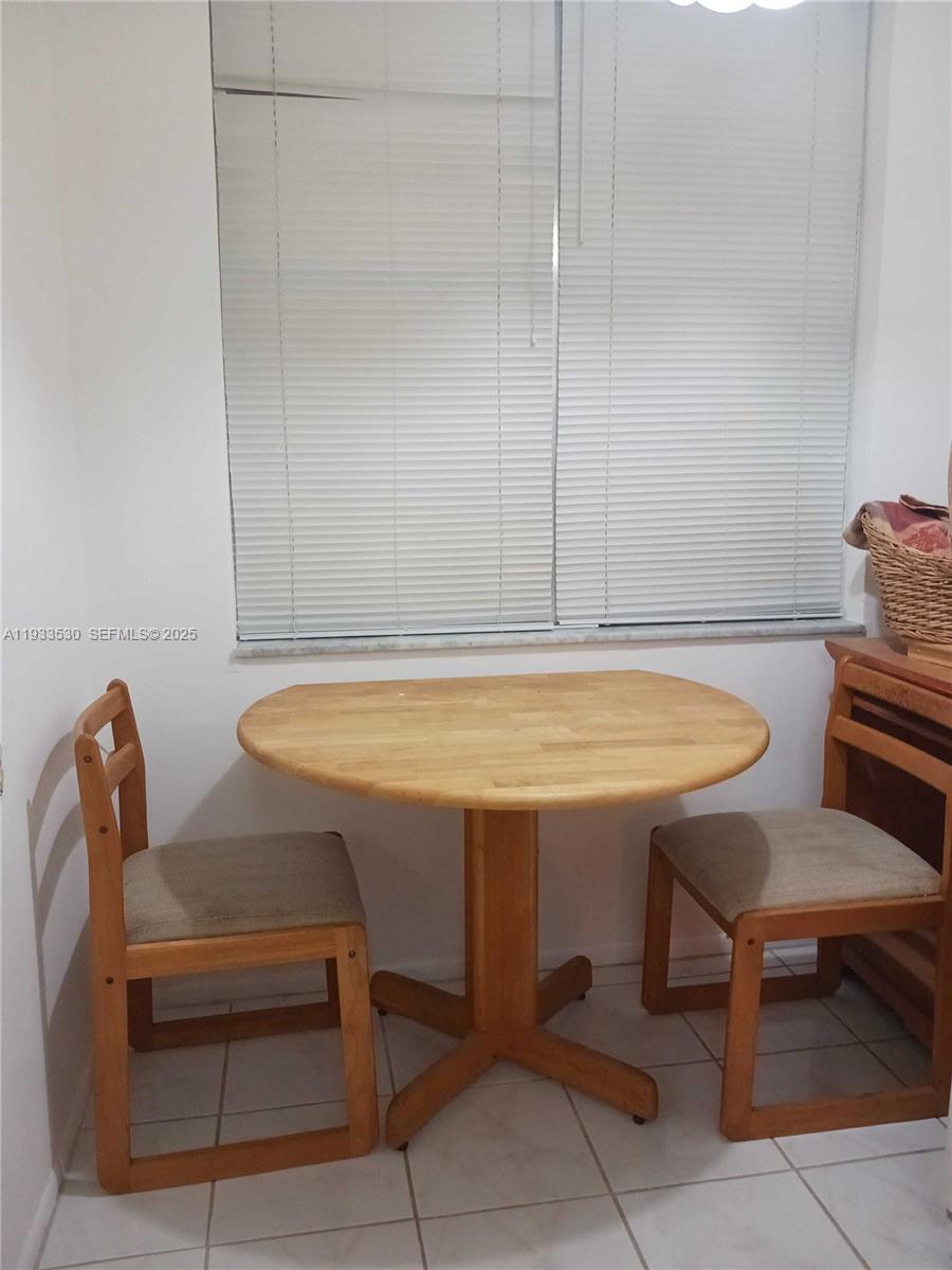 CYPRESS CHASE CONDO NO 2 - Residential