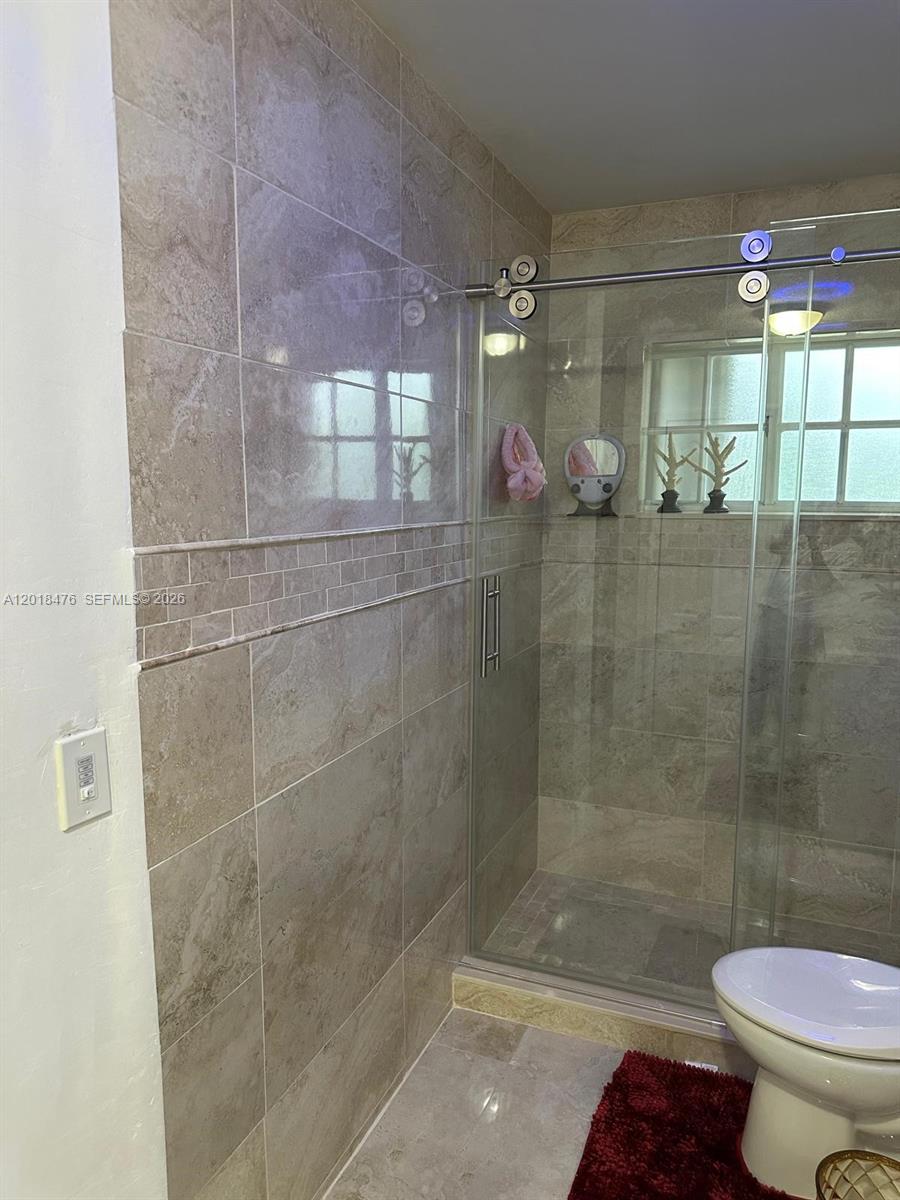 WEST PALM VILLAS III COND - Residential