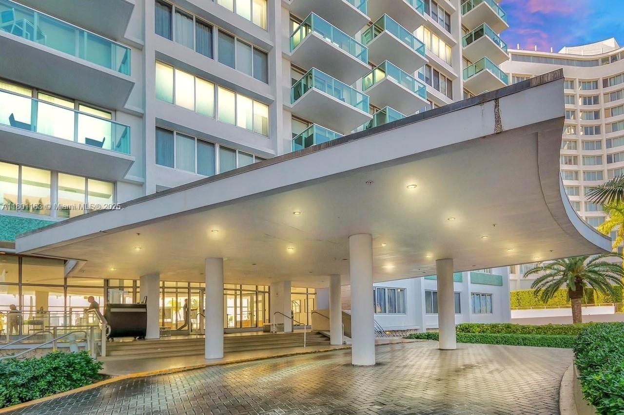 MIRADOR 1000 CONDO - Residential