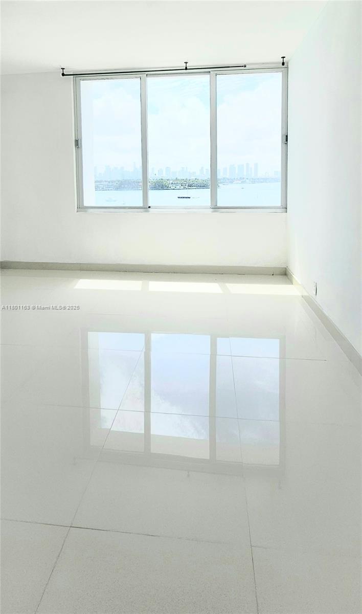 MIRADOR 1000 CONDO - Residential