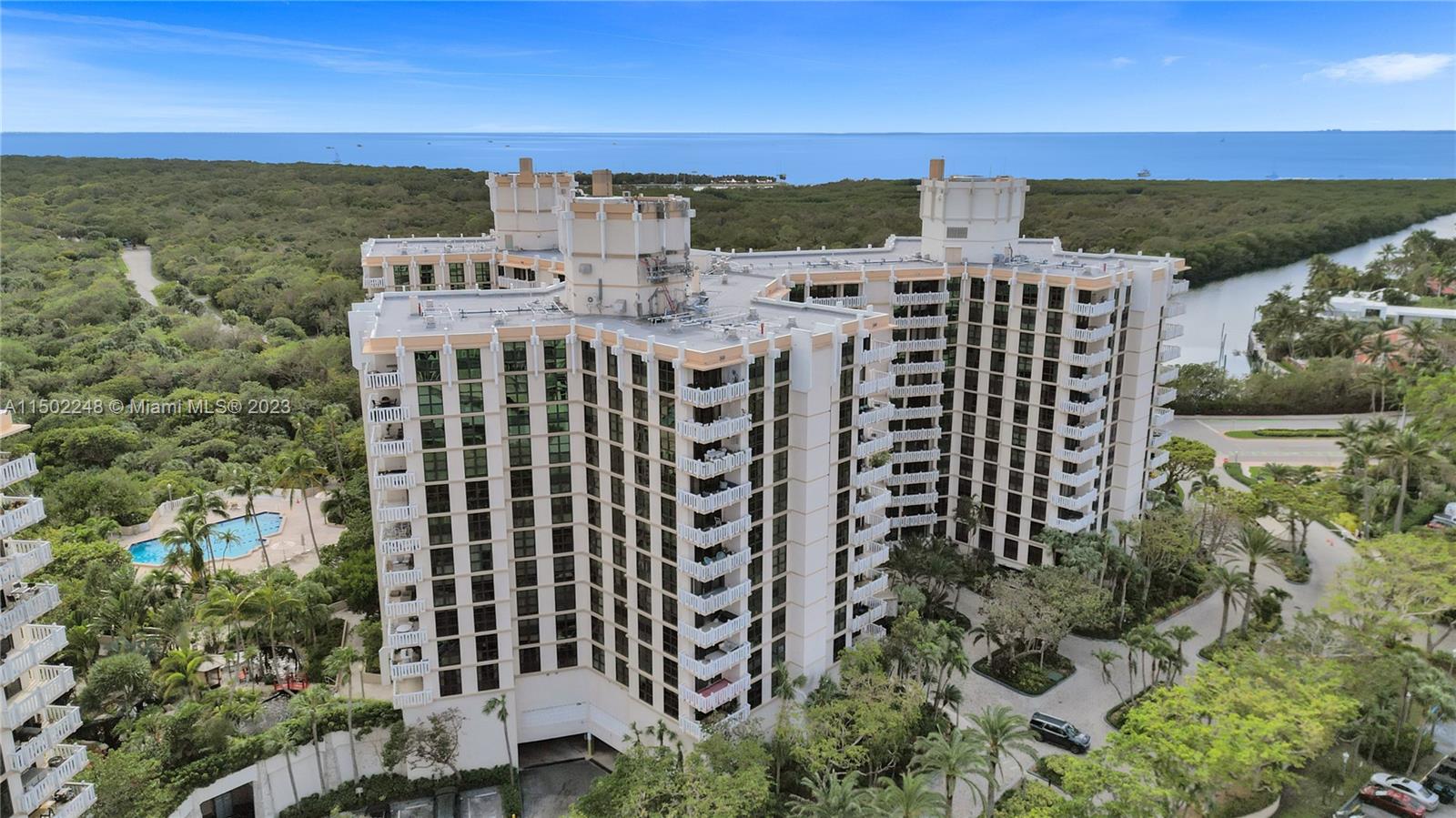 TOWERS OF KEY BISCAYNE CO - Residential