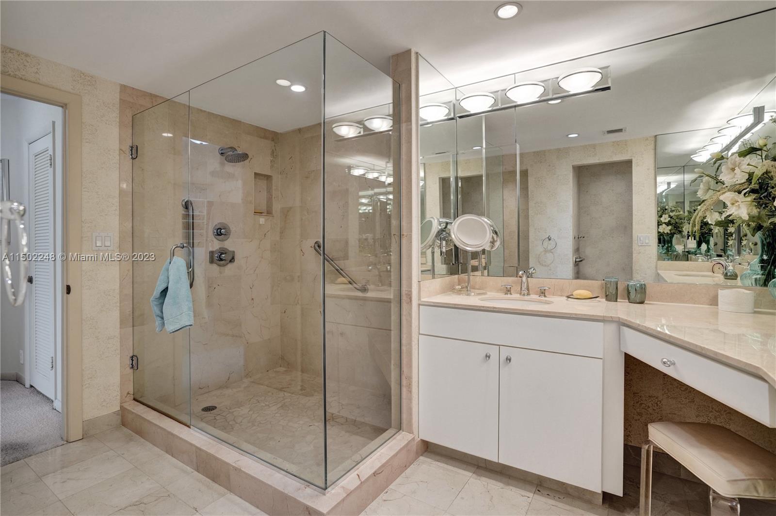 TOWERS OF KEY BISCAYNE CO - Residential