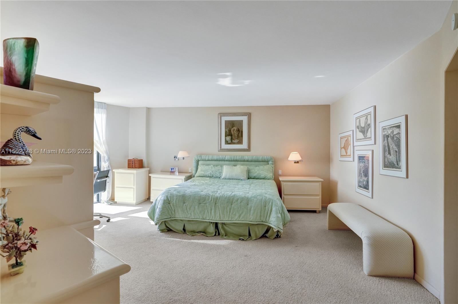 TOWERS OF KEY BISCAYNE CO - Residential