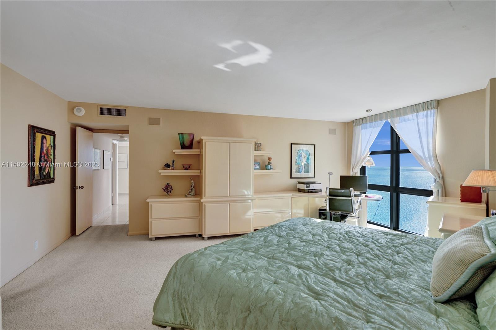 TOWERS OF KEY BISCAYNE CO - Residential