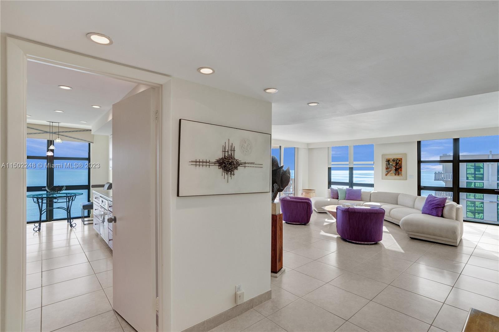 TOWERS OF KEY BISCAYNE CO - Residential