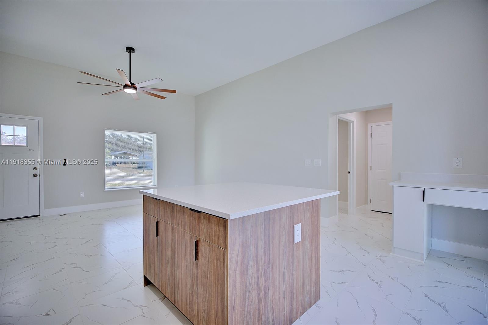 AVON PARK LAKES - Residential