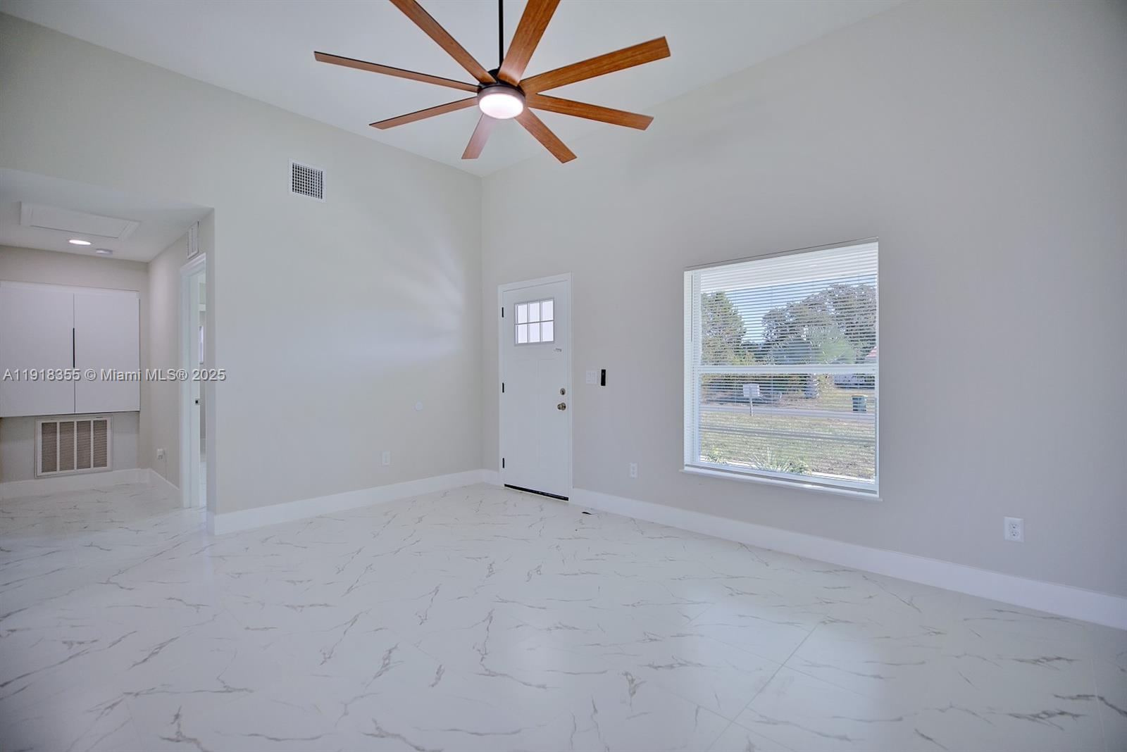 AVON PARK LAKES - Residential