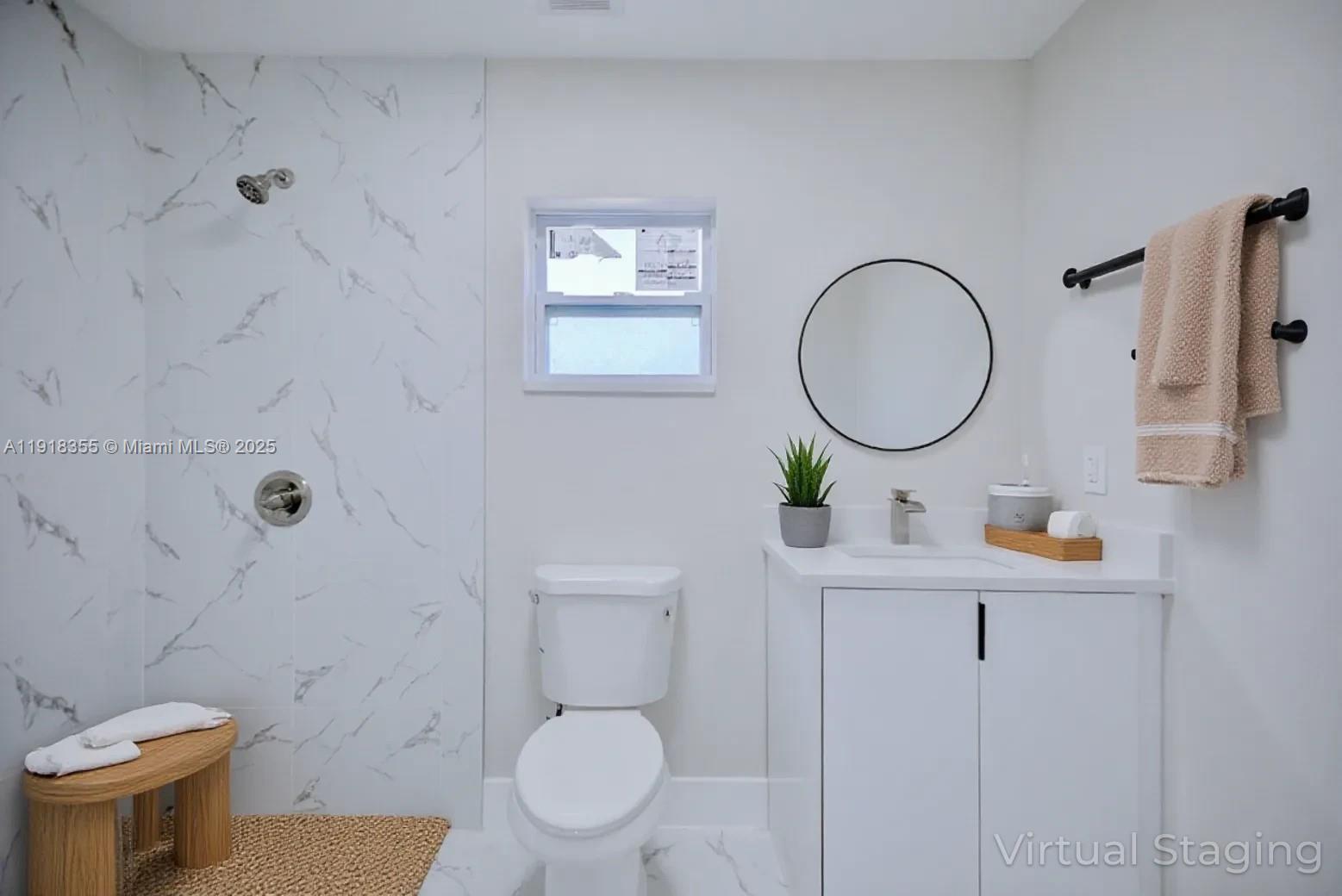 AVON PARK LAKES - Residential