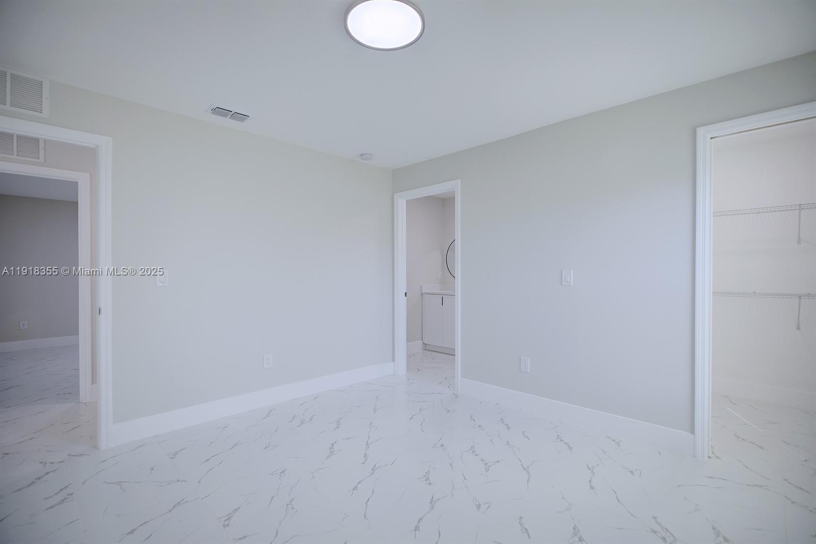 AVON PARK LAKES - Residential