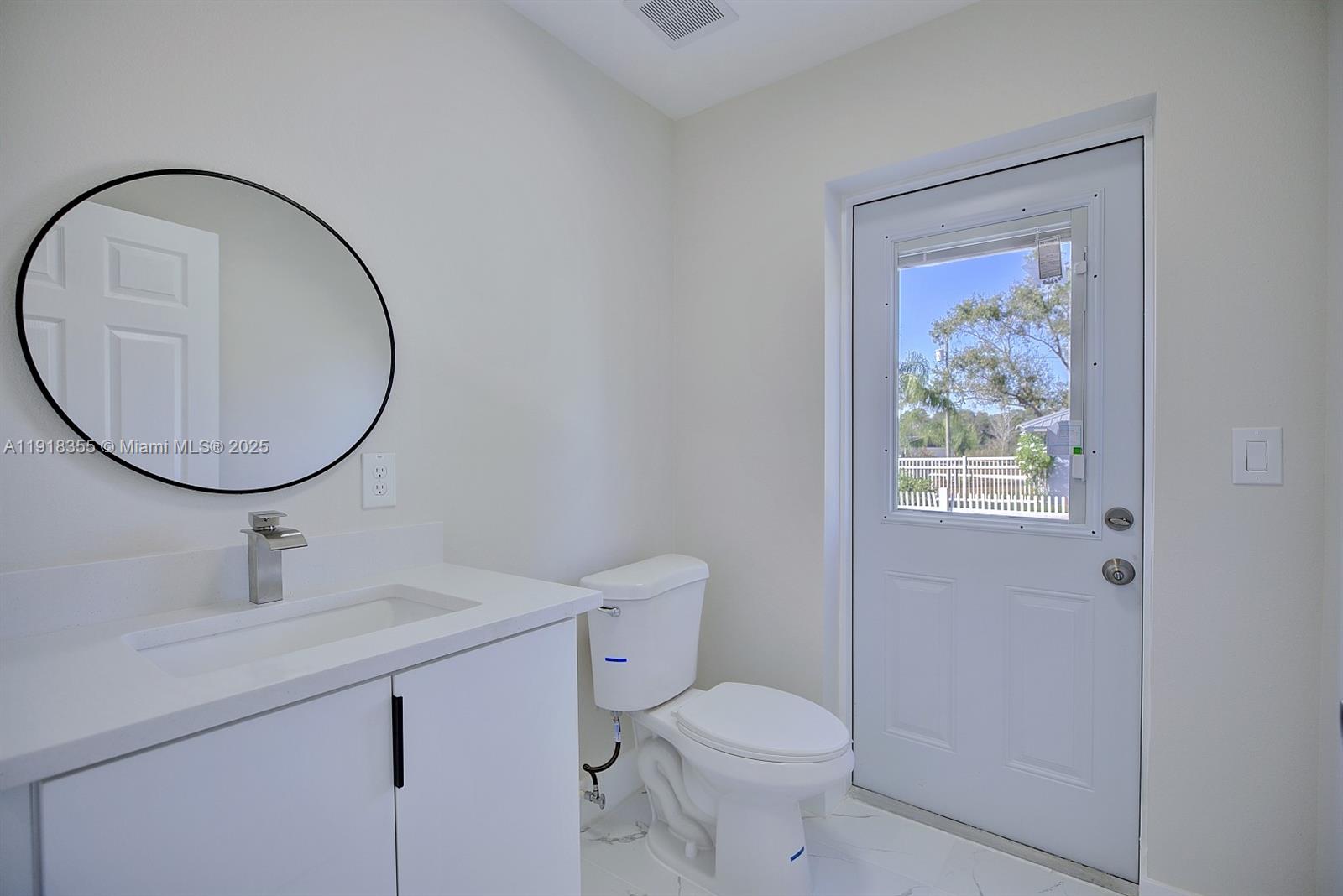 AVON PARK LAKES - Residential