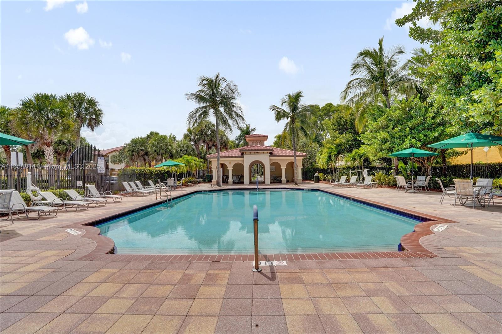 HERON BAY SOUTH - Residential