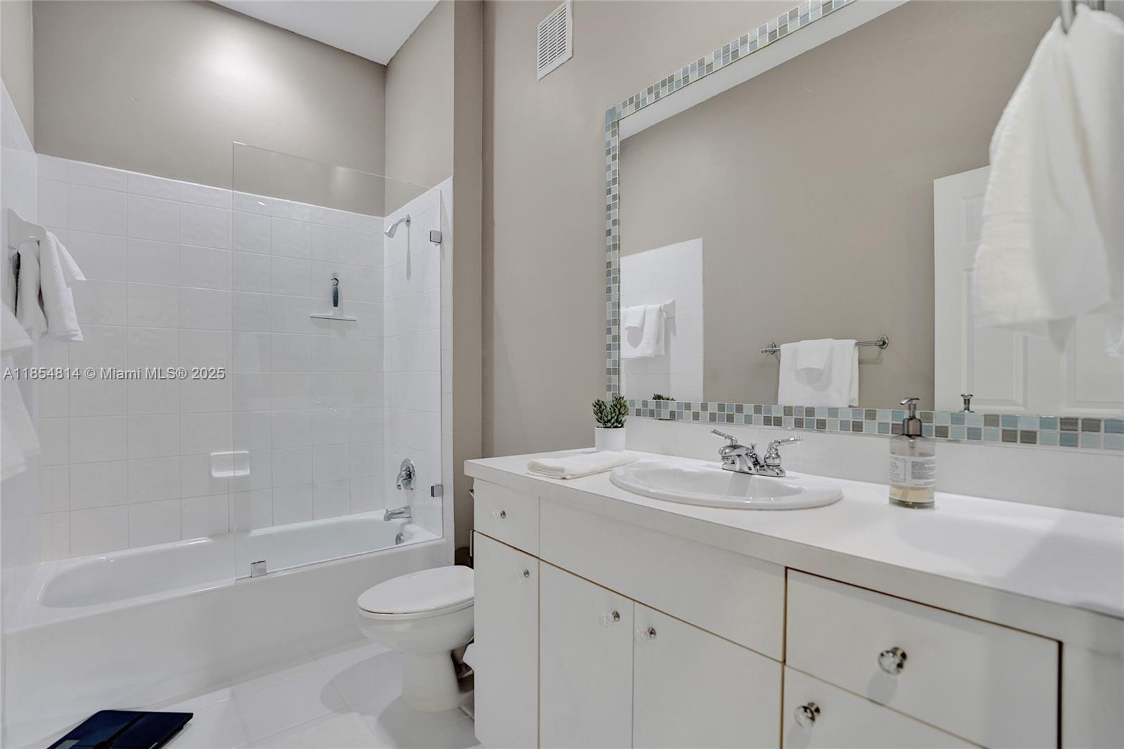 HERON BAY SOUTH - Residential