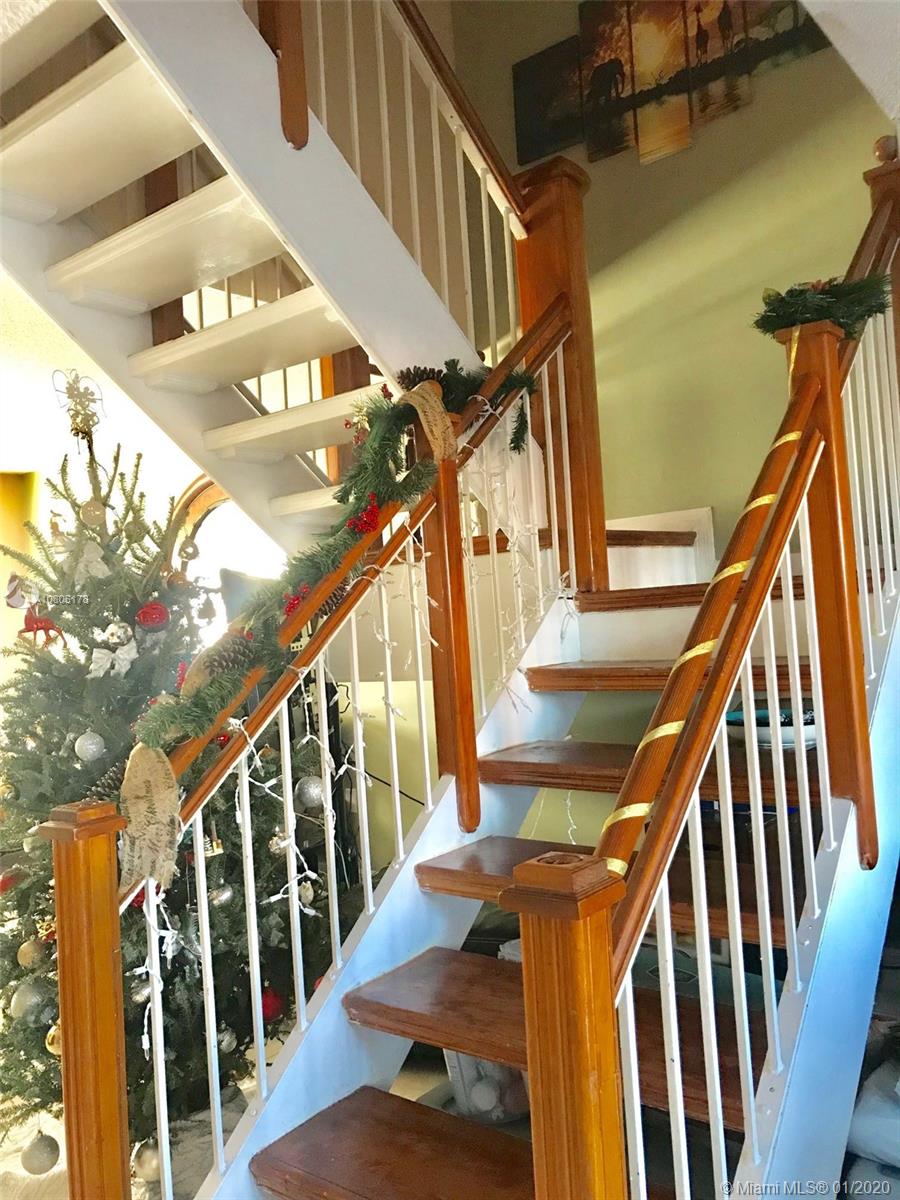 TERRA LAKE VILLAS CONDO - Residential Lease