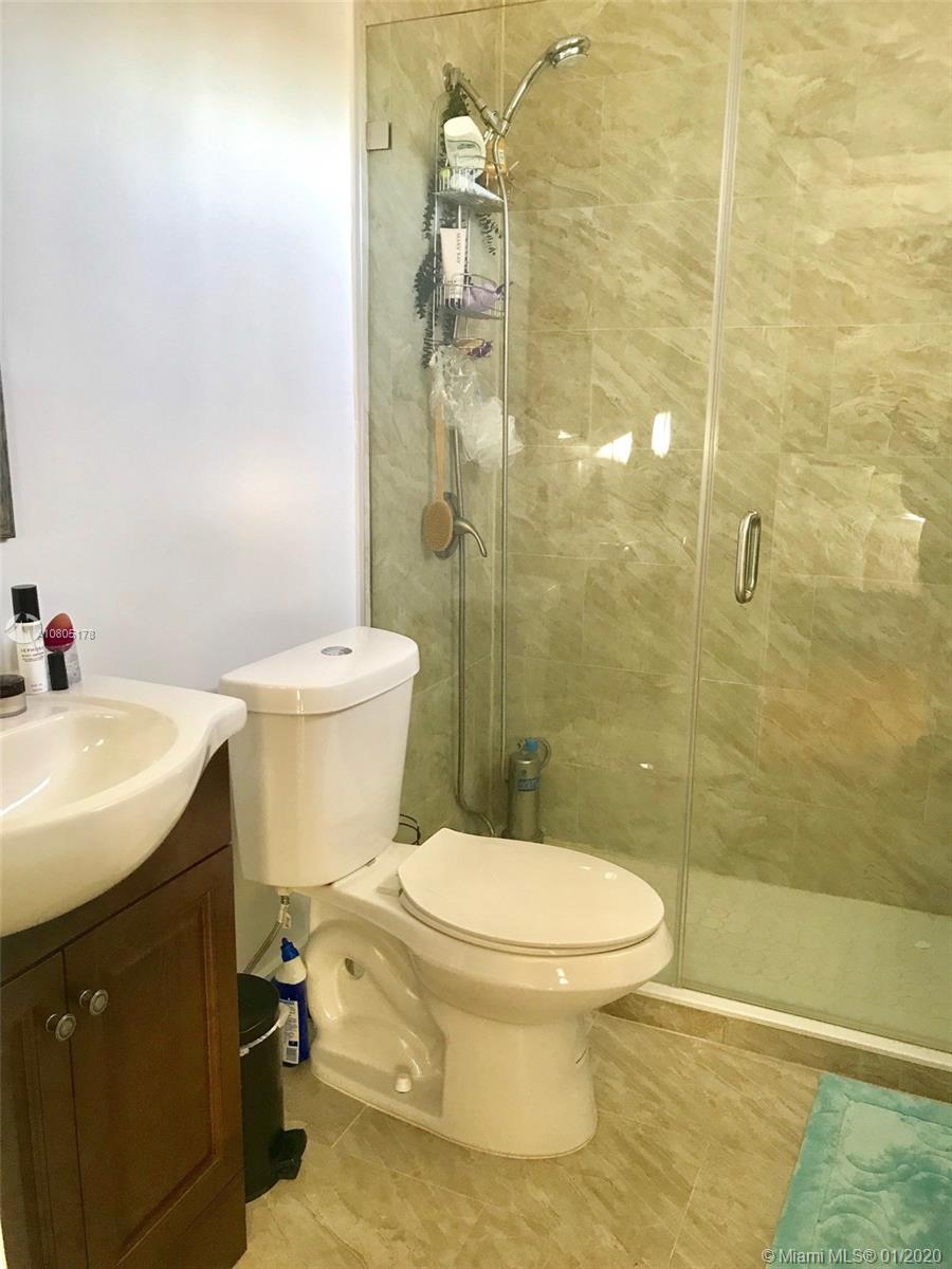 TERRA LAKE VILLAS CONDO - Residential Lease