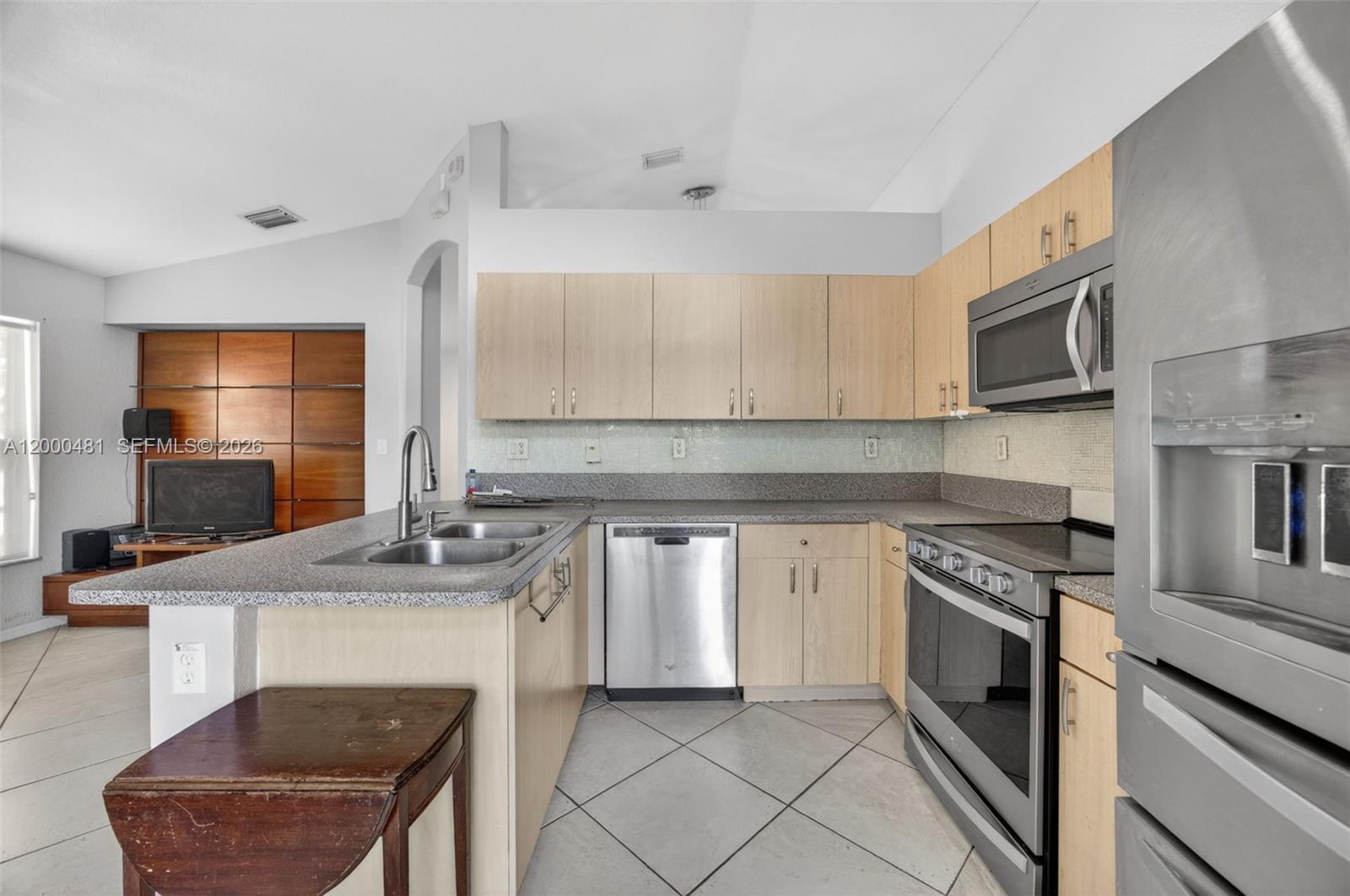 SHORES AT KEYS GATE - Residential