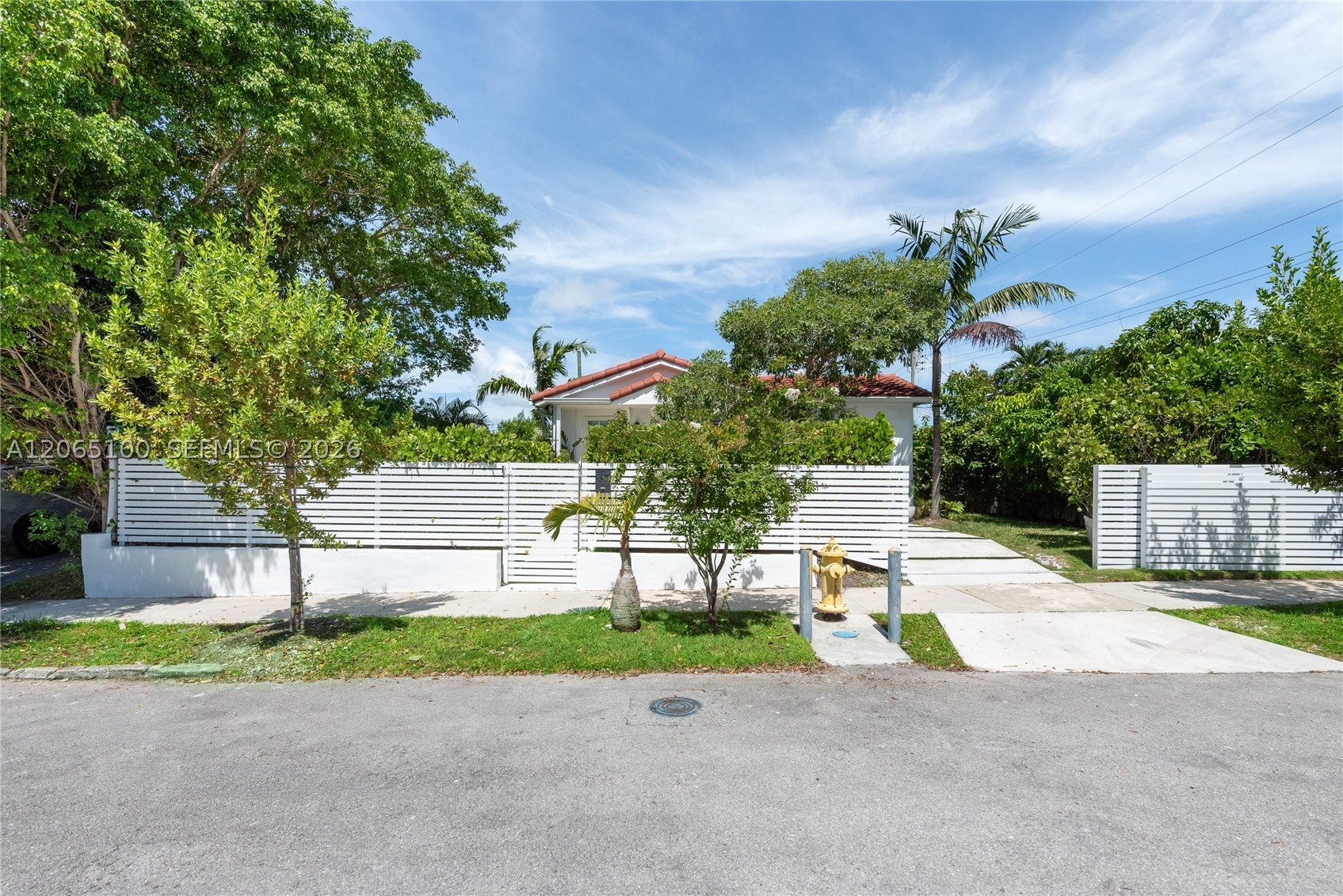 1450 SW 20th Ave