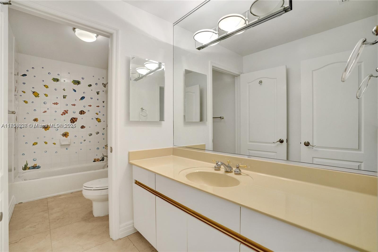 THE THS AT SUNSET HARBOUR - Residential