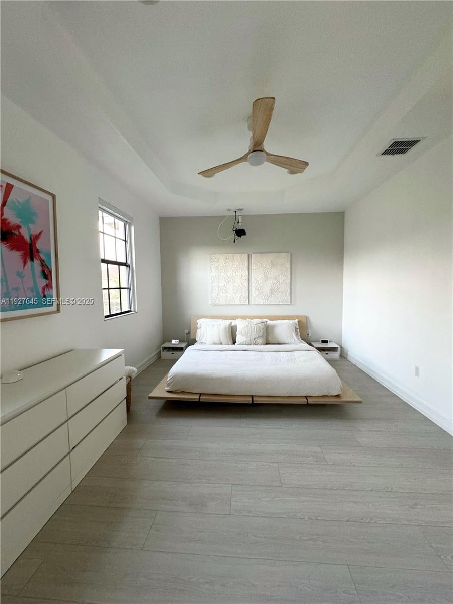 SUNBURST PROPERTIES DEVEL - Residential Lease