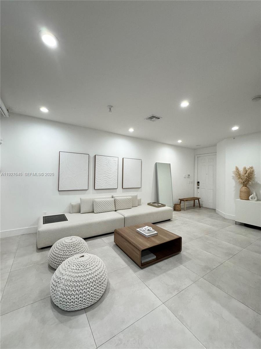 SUNBURST PROPERTIES DEVEL - Residential Lease