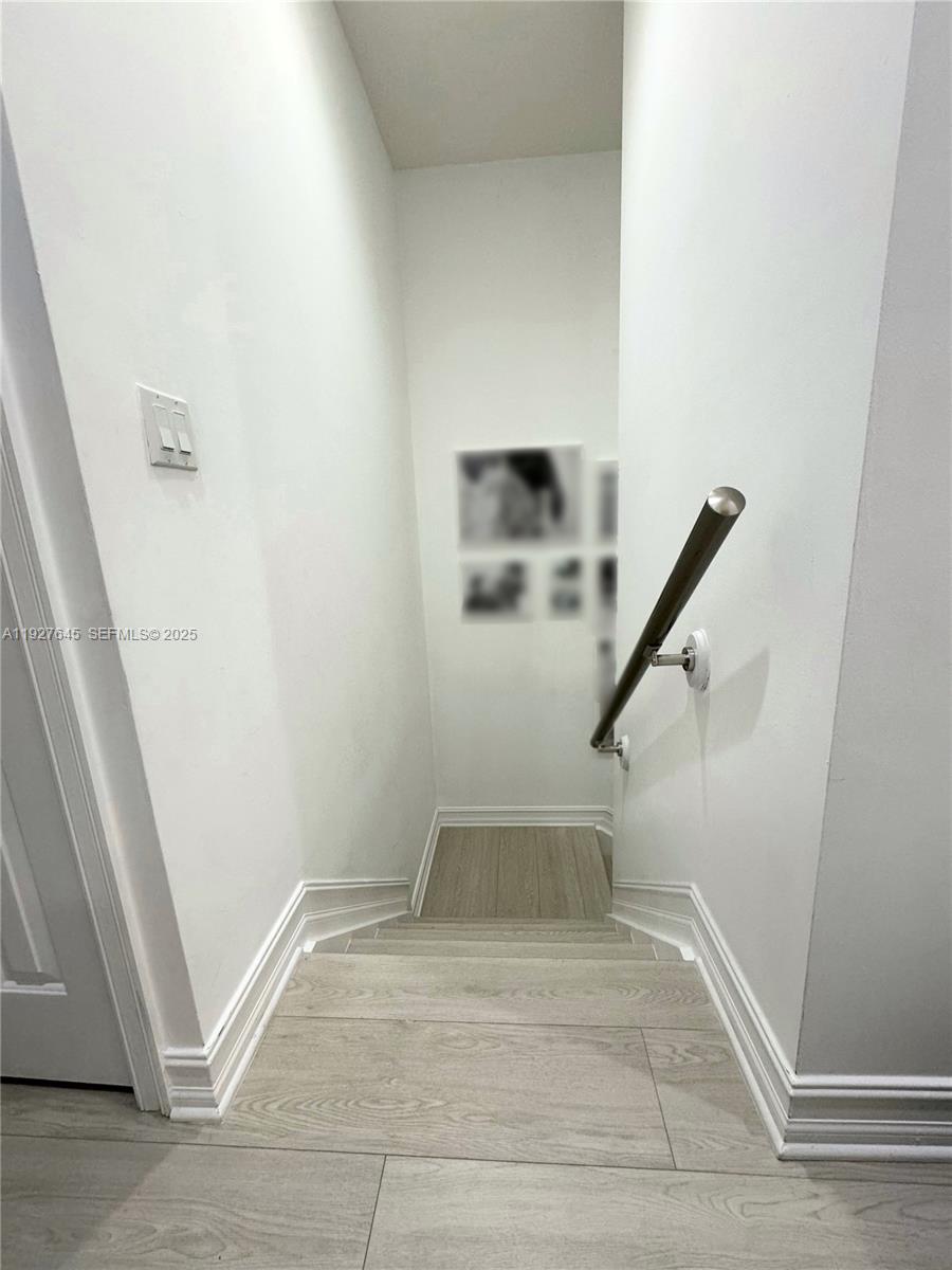 SUNBURST PROPERTIES DEVEL - Residential Lease