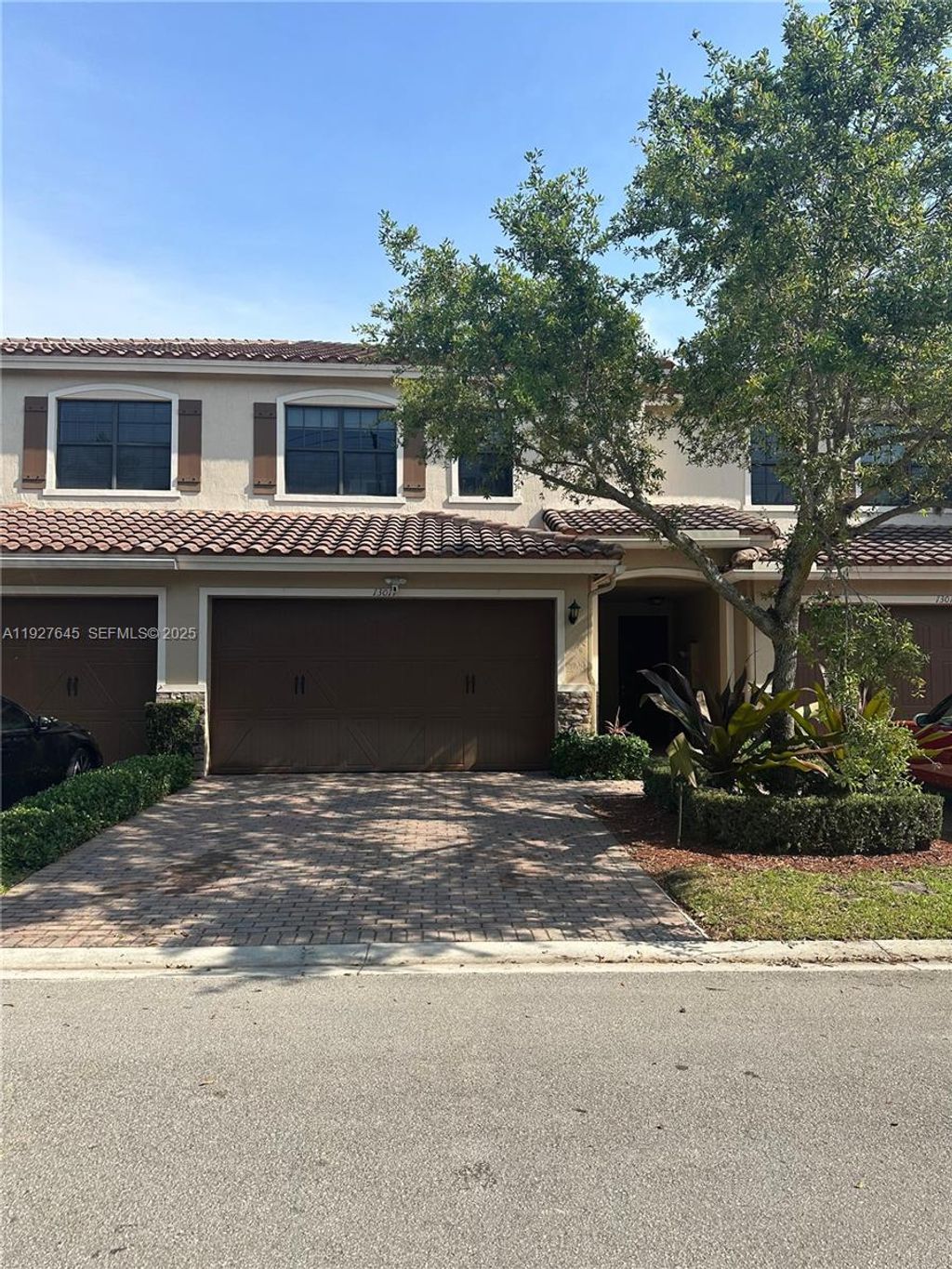 Photo of 13017 S Riverwalk Cir S, Plantation, FL 33325 (MLS # A11927645)