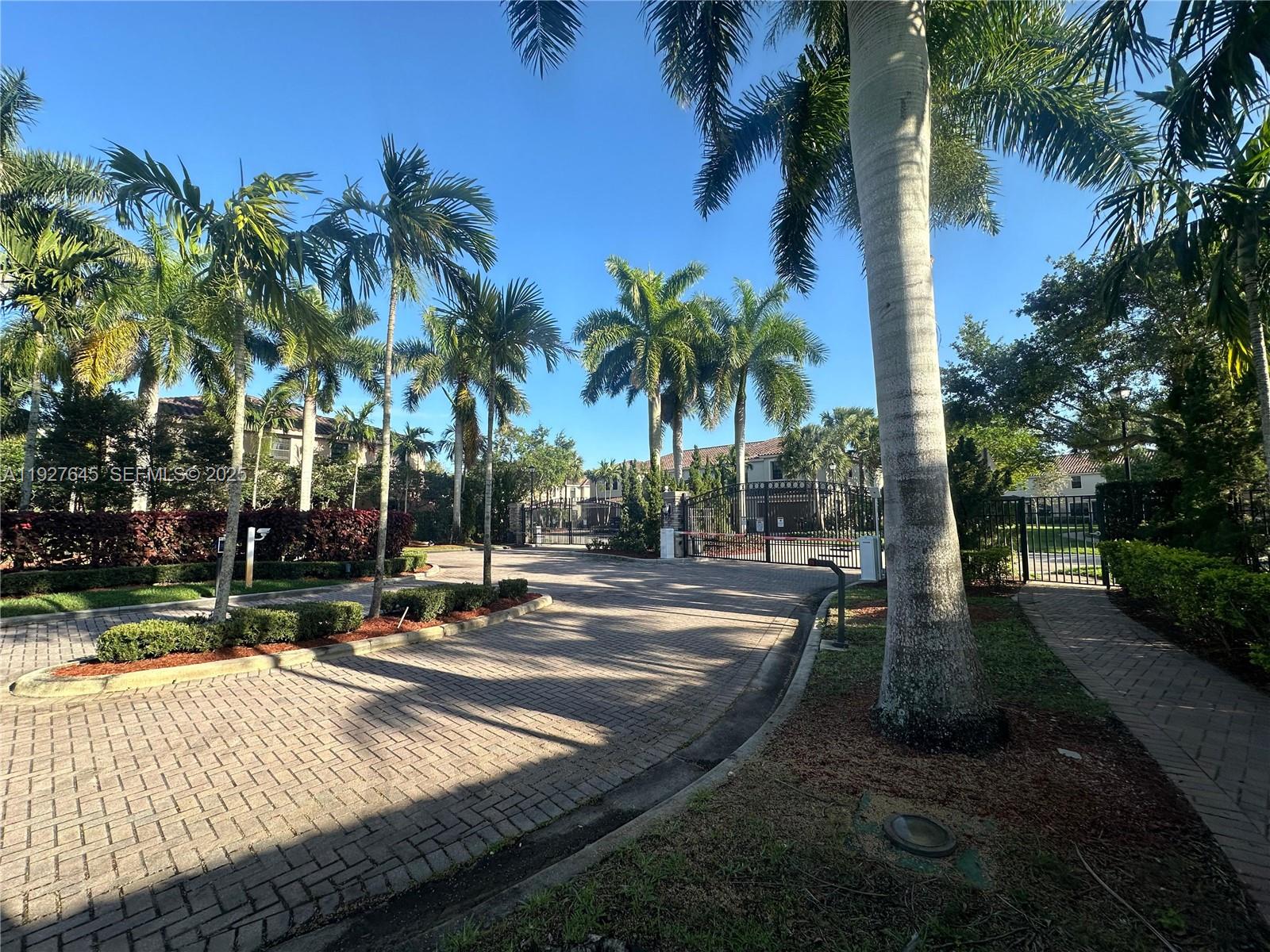 SUNBURST PROPERTIES DEVEL - Residential Lease