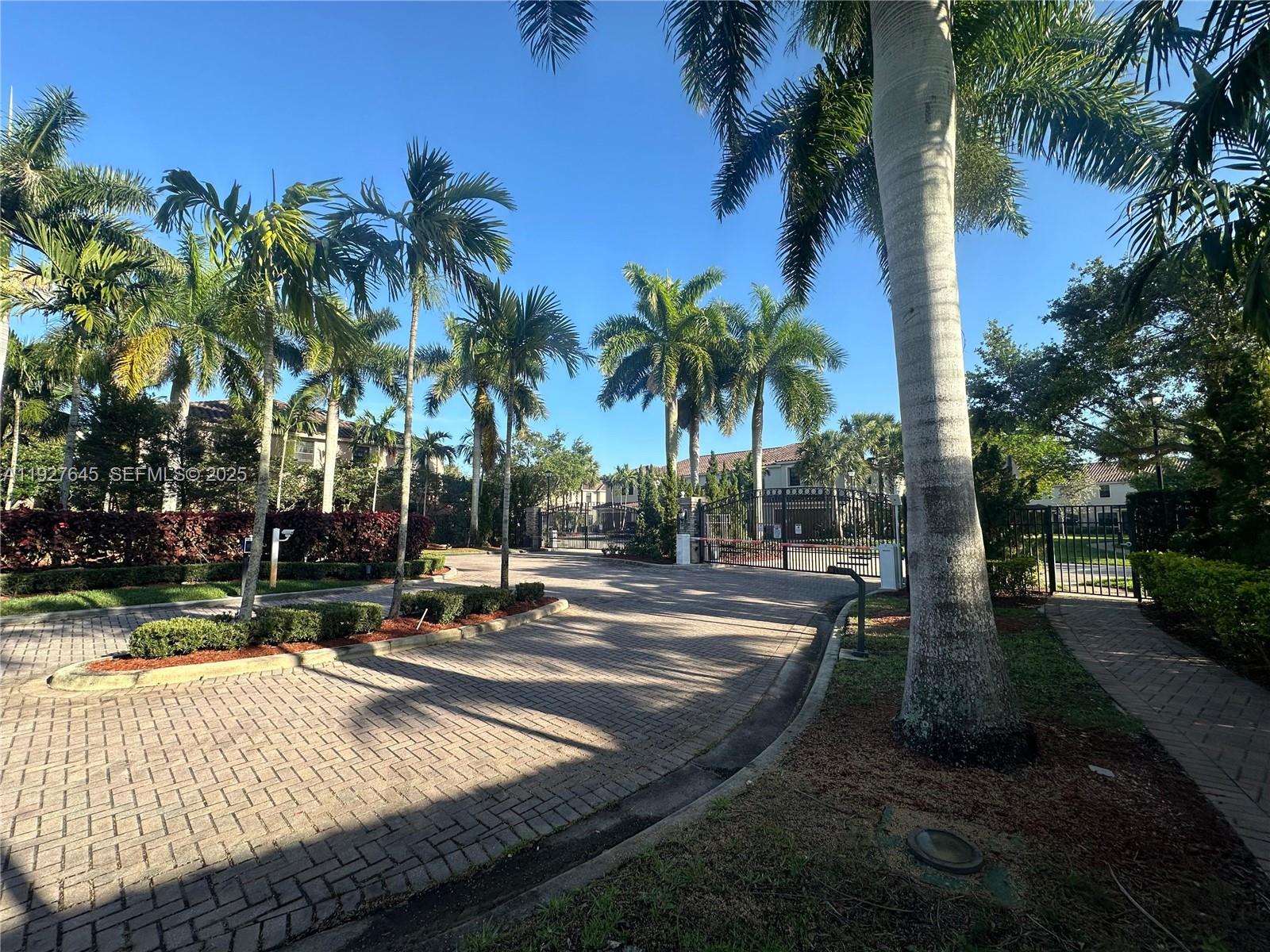 SUNBURST PROPERTIES DEVEL - Residential Lease