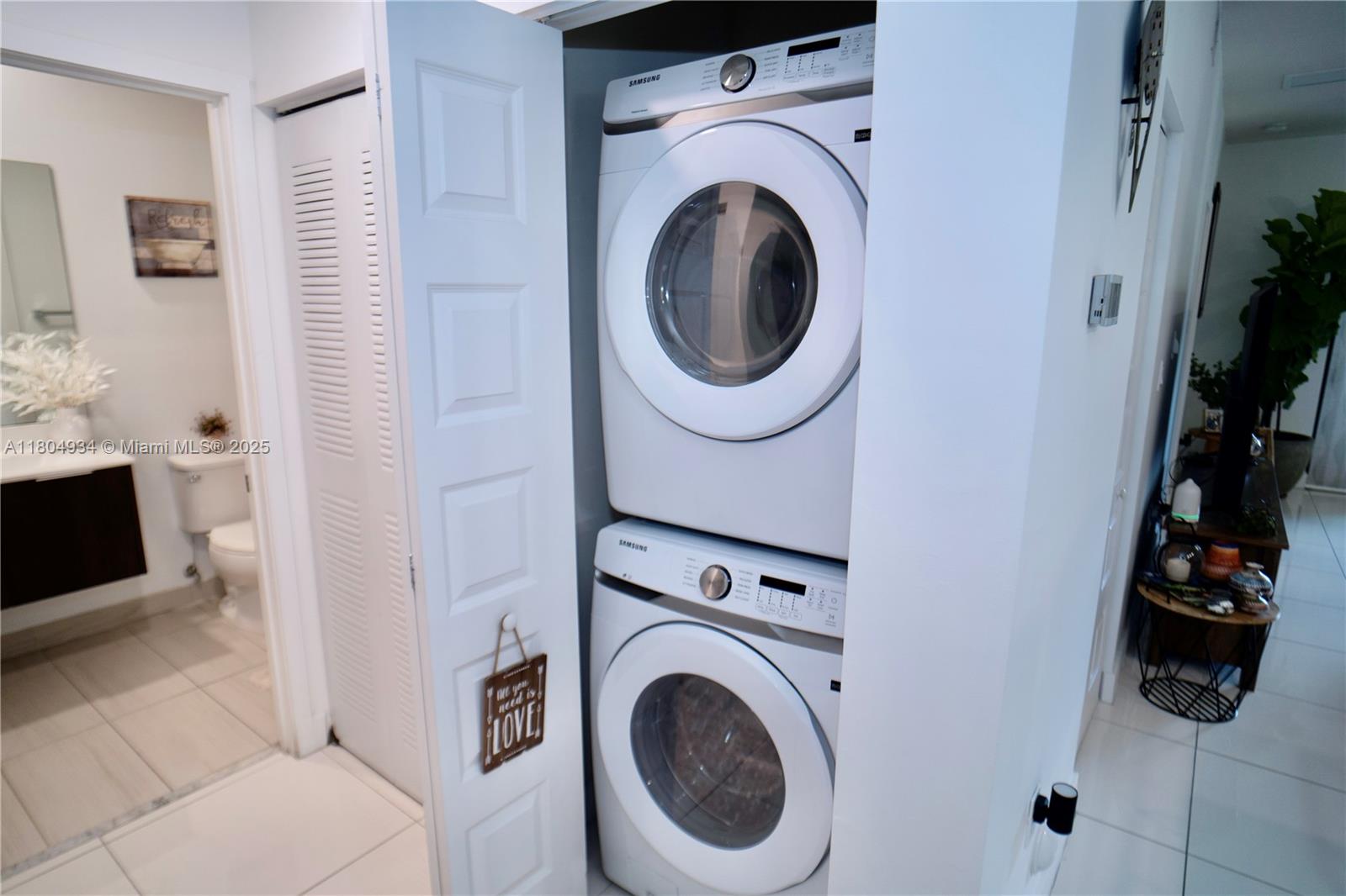 APEX AT PARK CENTRAL COND - Residential