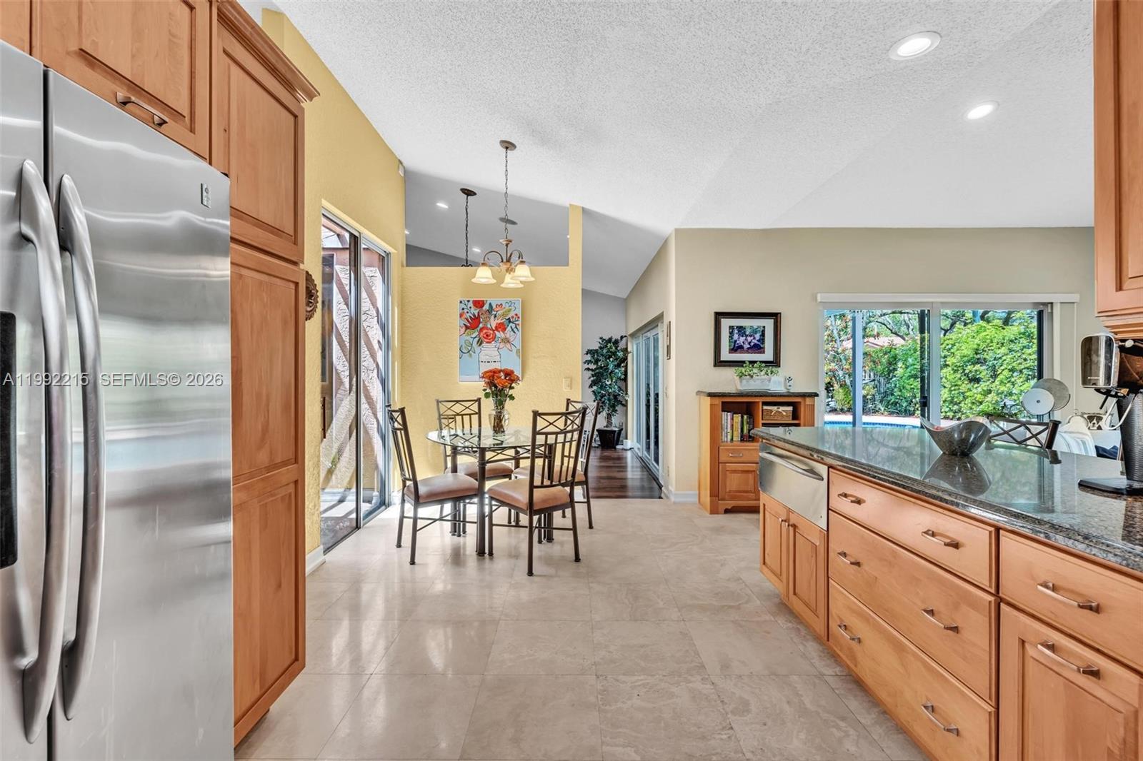 EMBASSY LAKES - Residential