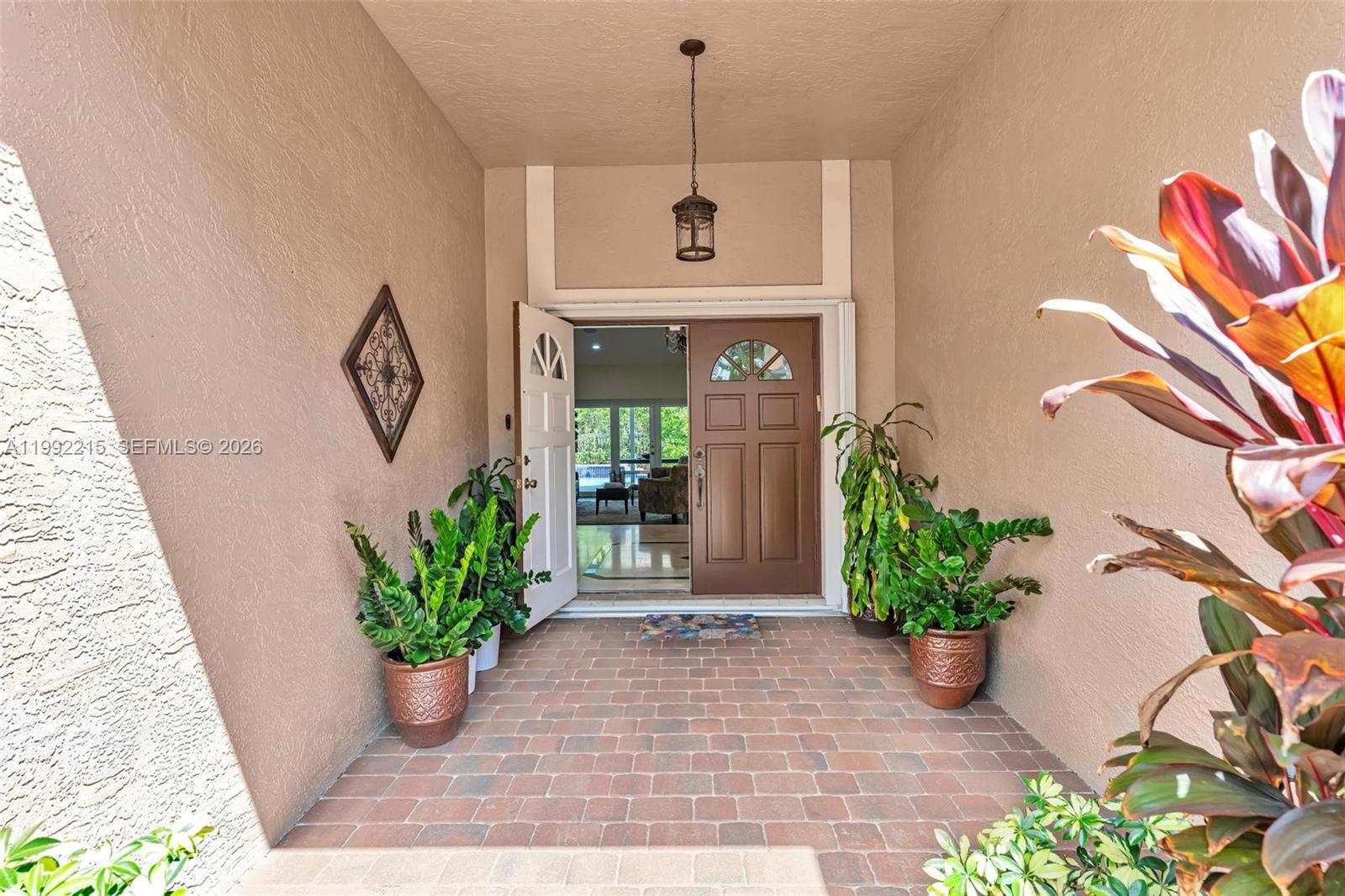 EMBASSY LAKES - Residential