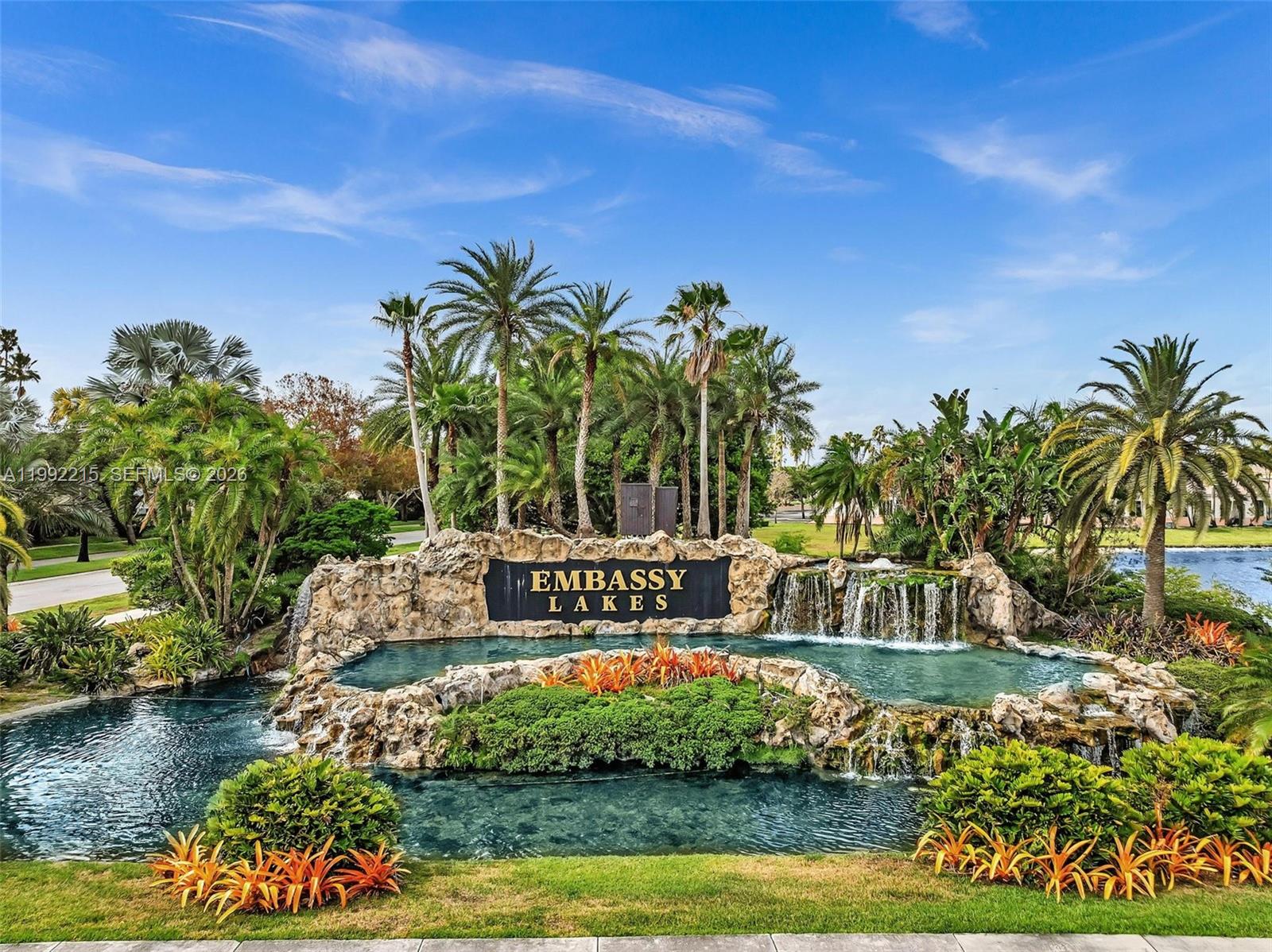 EMBASSY LAKES - Residential