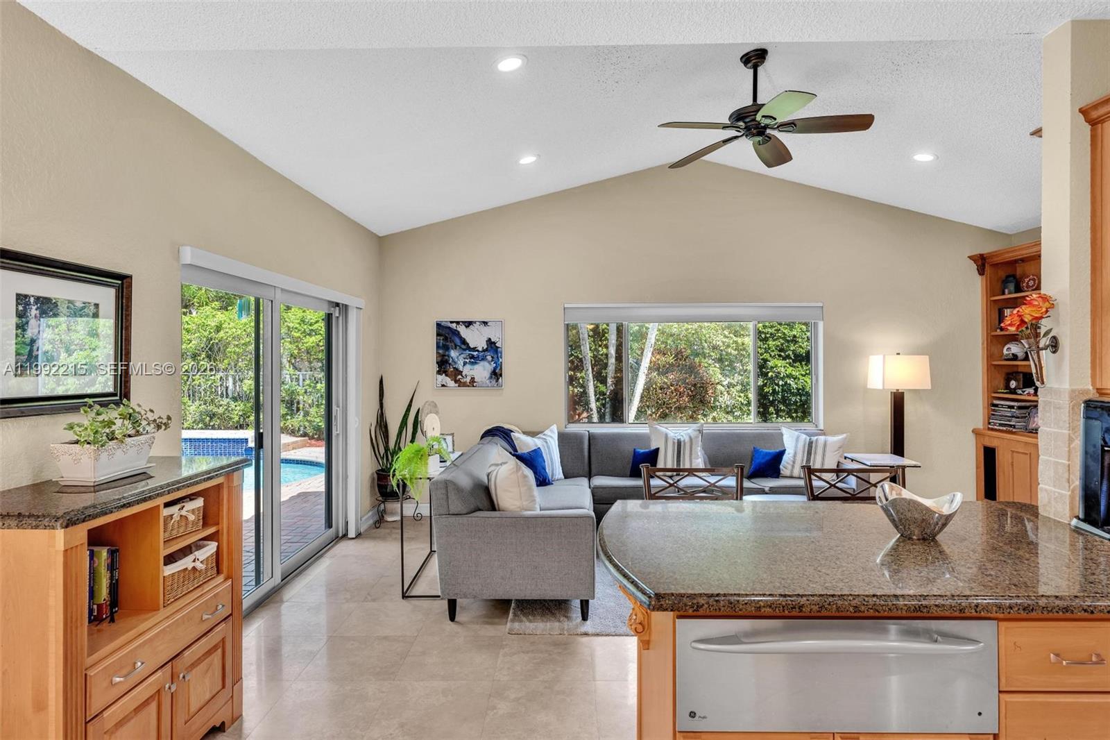 EMBASSY LAKES - Residential