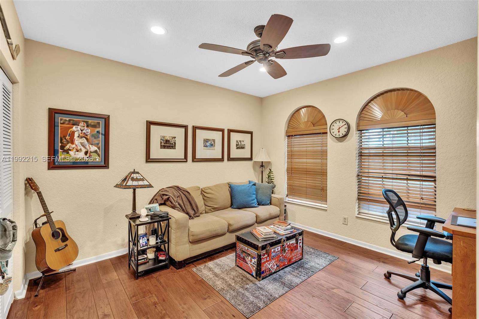 EMBASSY LAKES - Residential